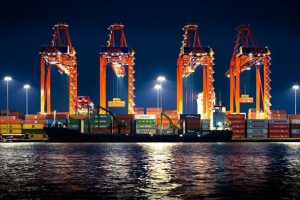 Turkeys_biggest_seaport_Mersin_at_nignt_592_394_84